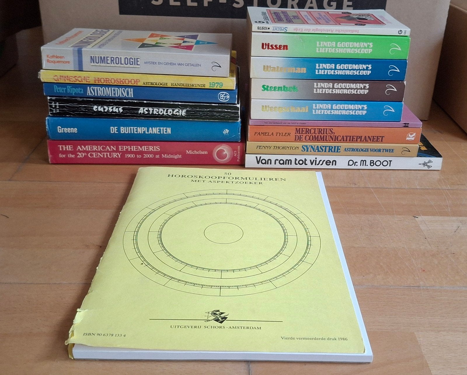 Stapel diverse astrologie boeken - bieden voor set, Boeken, Esoterie en Spiritualiteit, Ophalen of Verzenden, Gelezen, Astrologie