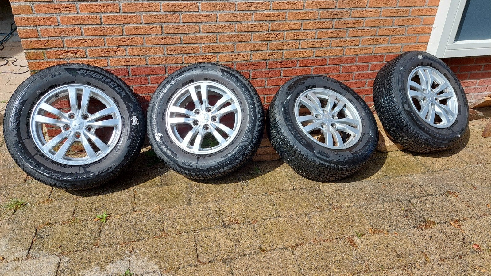 winterbanden mitsubishi outlander 2010, Ophalen, 16 inch, Banden en Velgen, Winterbanden