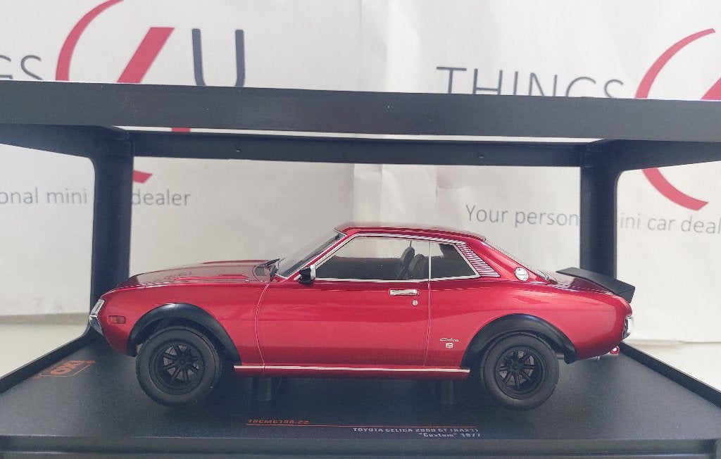 Ixo 1:18 Toyota Celica 2000 GT (RA21) Custom 1977 rood, Ophalen of Verzenden, Nieuw, Auto, Overige merken