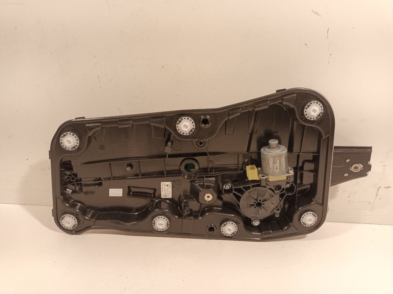 Raammechaniek elektrisch links achter Skoda Octavia, Onderdelen@venauto.nl, Van der Ven Autorecycling B.V., Gebruikt, Ettenseweg 76, 4706 PB Roosendaal, The Netherlands