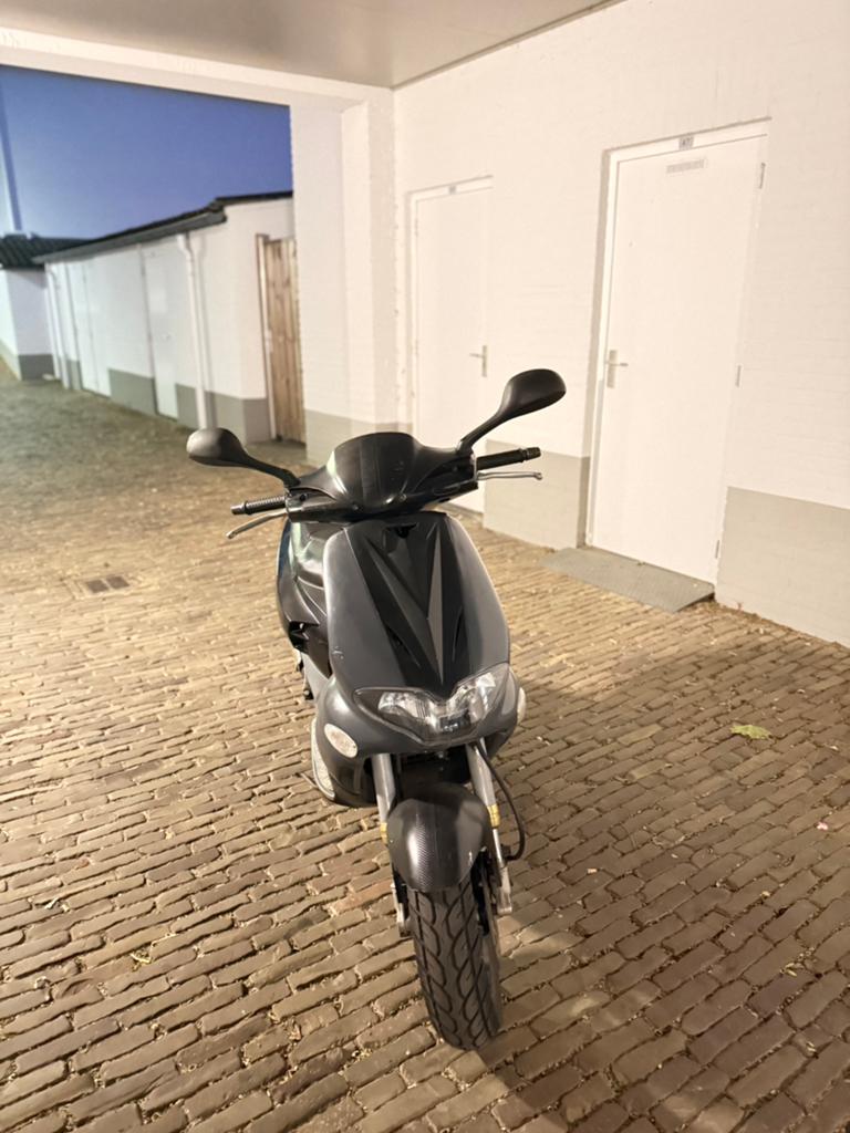 Gilera runner 50cc 2takt DD Duits, Ophalen