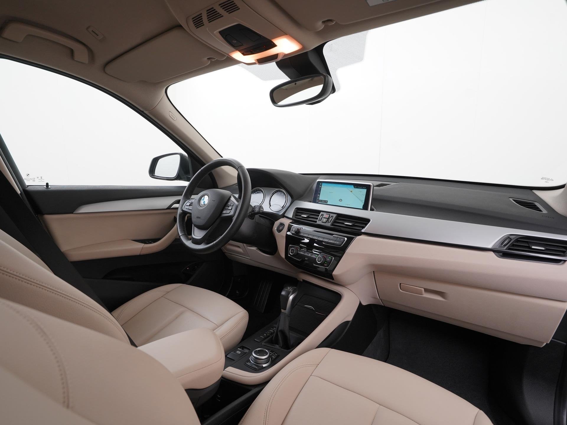 BMW X1 xDrive25e Executive | Camera | Leder | Elektr achterk, Auto's, Gebruikt, Zwart, Plug-in hybride, Vierwielaandrijving