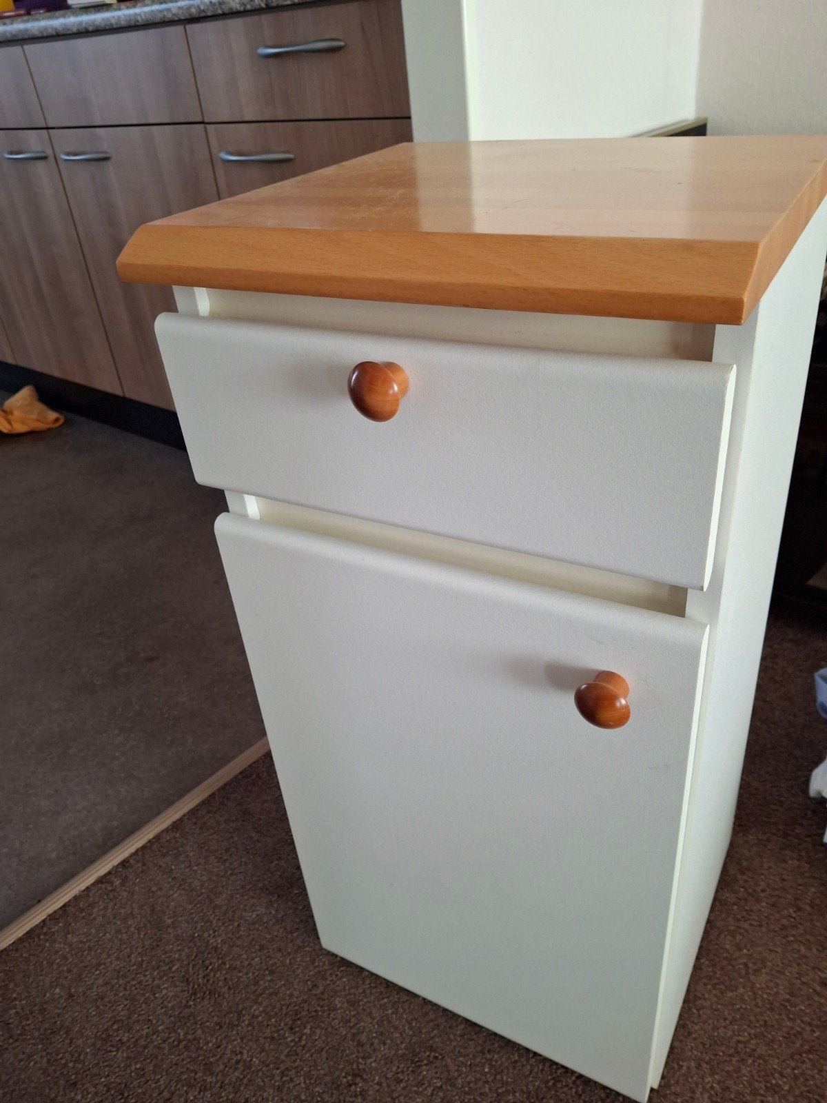Wit nachtkastje/bijzettafel met lade en kastje, Ophalen