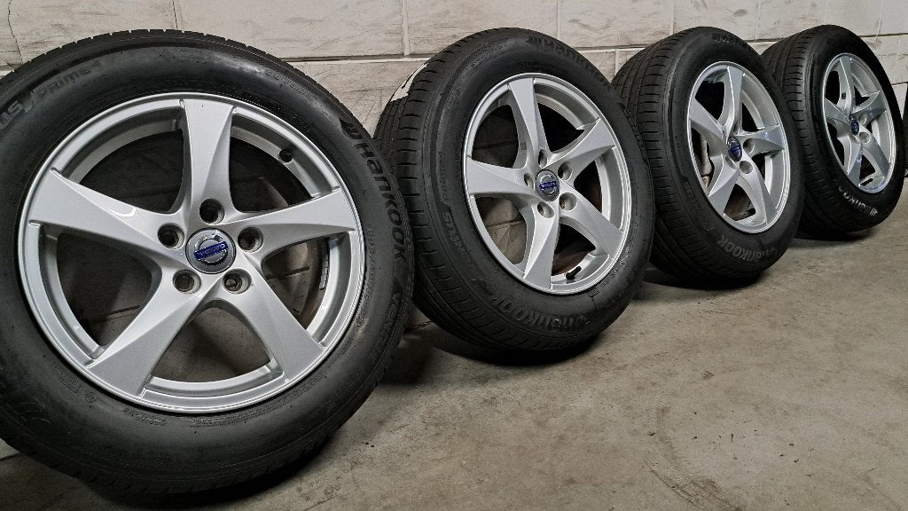 Lichtmetalen Hera velgen Volvo V70 V60 S60 V40 V50 205/60/16, Auto-onderdelen, Banden en Velgen, Gebruikt, 16 inch, Banden en Velgen