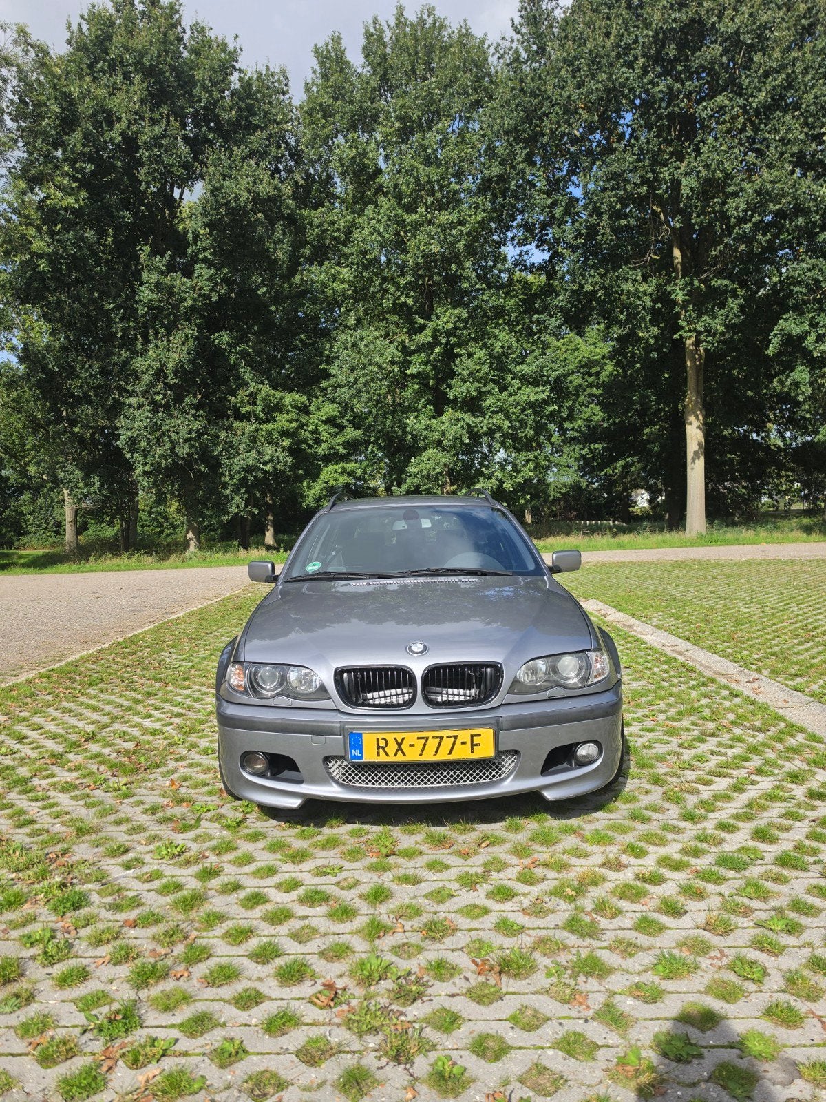 BMW 318i Touring E46 2003 Trekhaak M-Pakket, Auto's, Achterwielaandrijving, 1250 kg, 4 cilinders, Handgeschakeld
