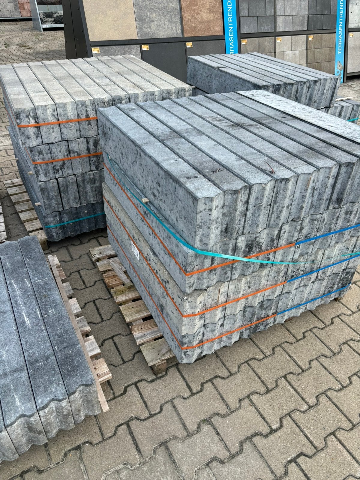 Restantpartij opsluitbanden / betonbanden 10x20x100 cm, Tuin en Terras, Ophalen, Nieuw, Beton, Overige typen