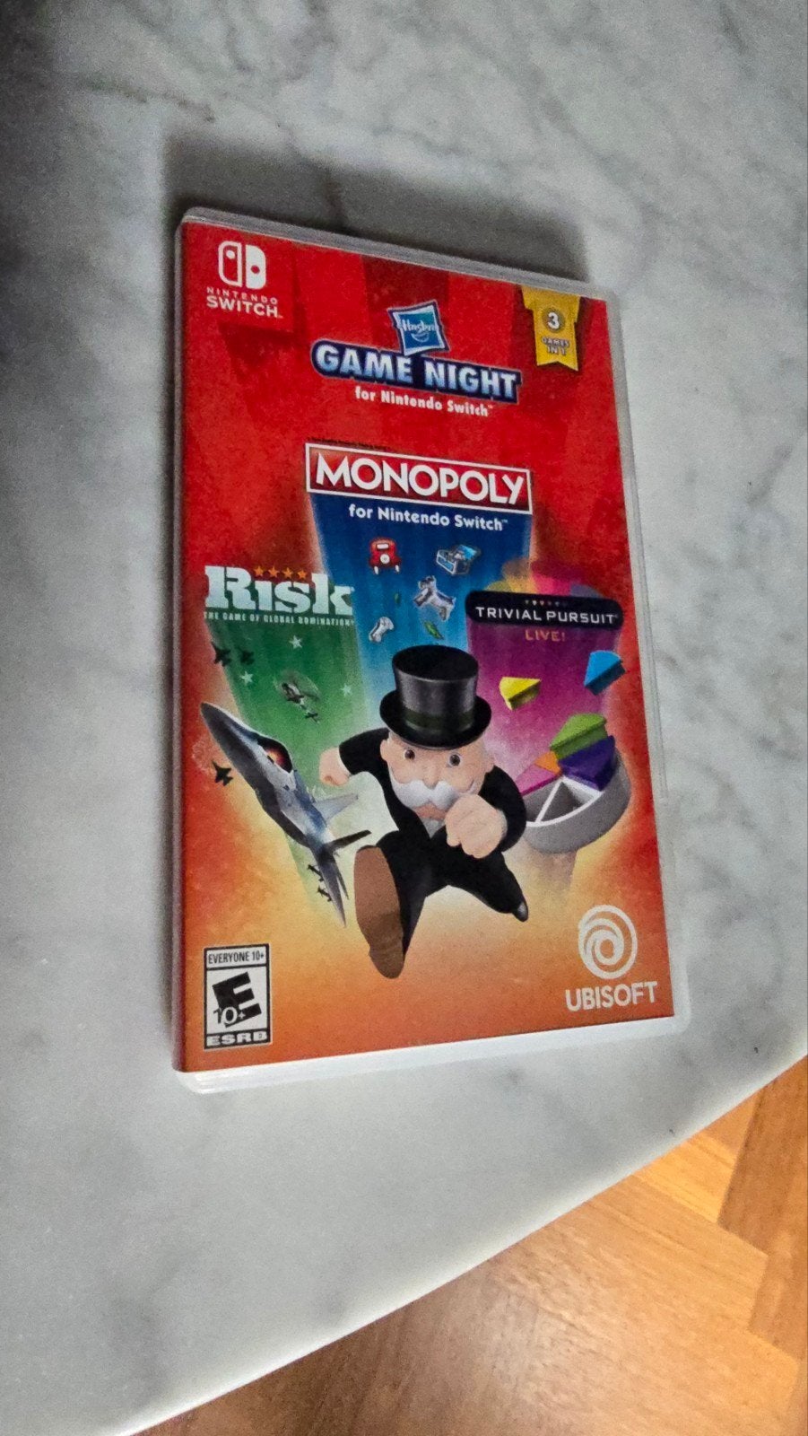 Nintendo Switch Game Night: Monopoly, Risk, Trivial Pursuit, Spelcomputers en Games, Ophalen of Verzenden, Zo goed als nieuw, Met 2 controllers