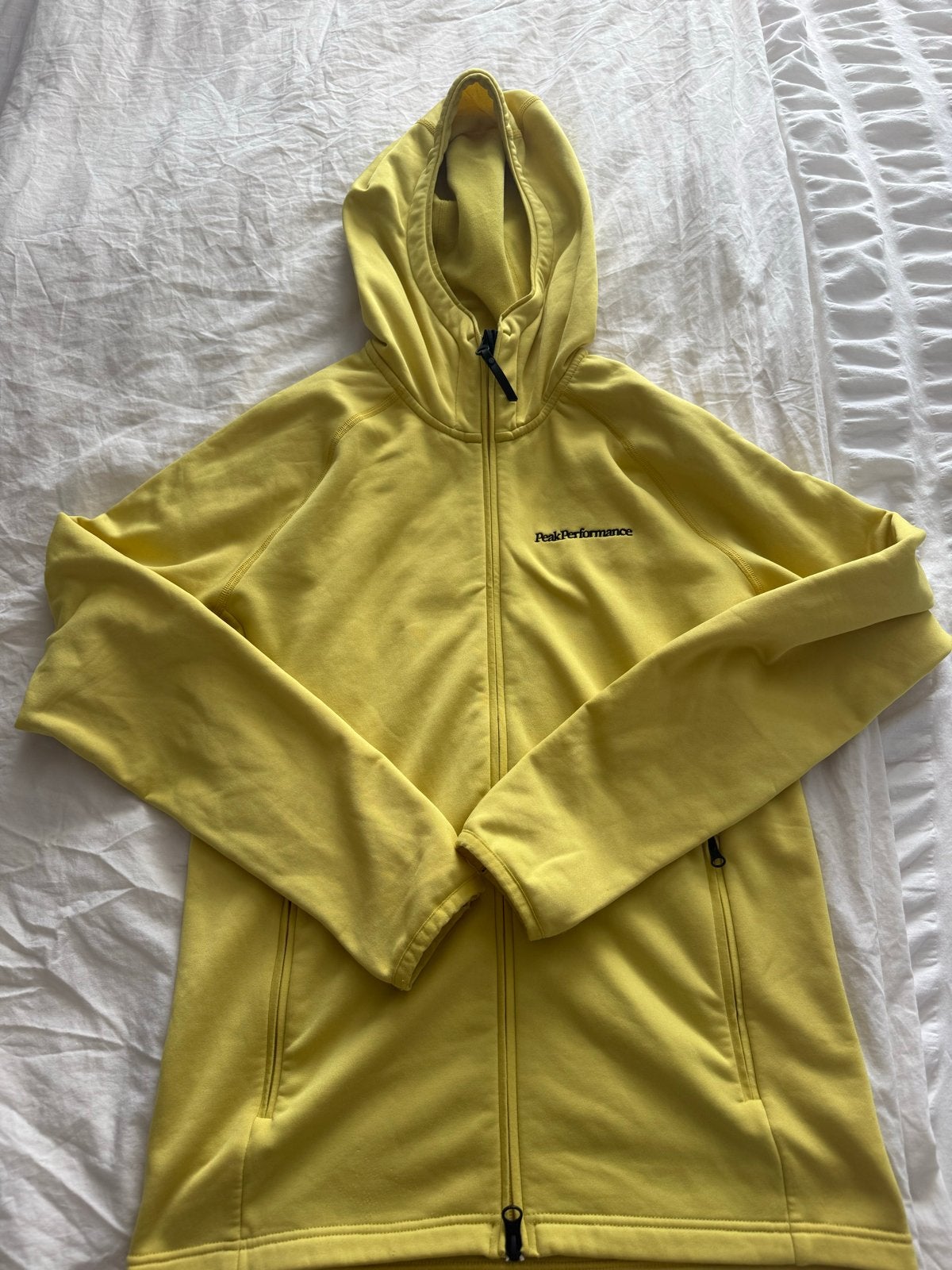 Peak Performance heren vest maat S - Geel, Kleding | Heren, Verzenden, Zo goed als nieuw, Maat 46 (S) of kleiner, Overige typen