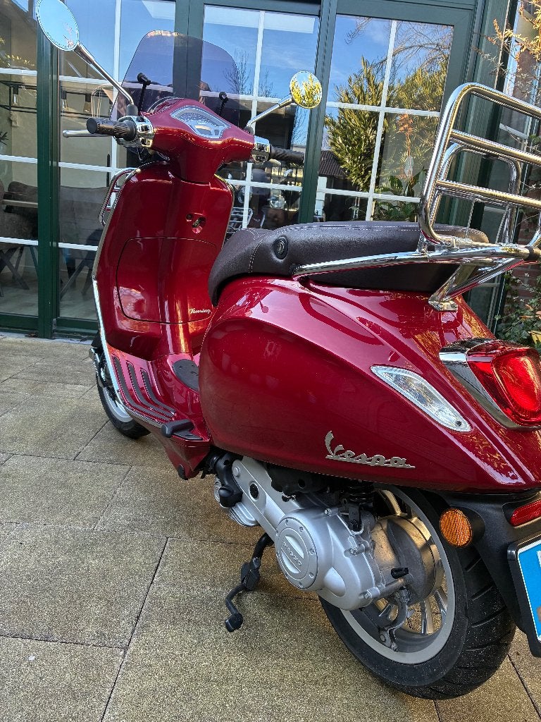 Vespa Primavera Touring, Fietsen en Brommers, Scooters | Vespa, Ophalen, Overige modellen, Maximaal 45 km/u, Zo goed als nieuw