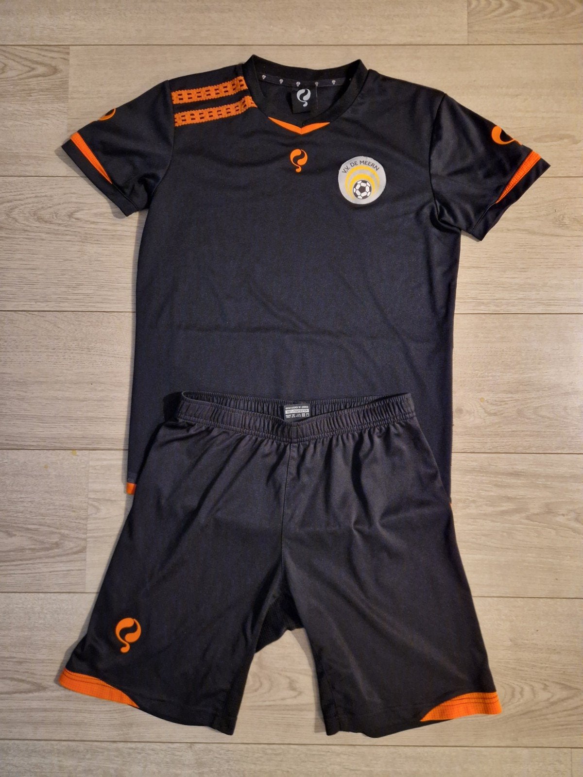 VV de Meern trainingsset maat XL (164), Gebruikt, Jongen of Meisje, Sport- of Zwemkleding, Ophalen of Verzenden