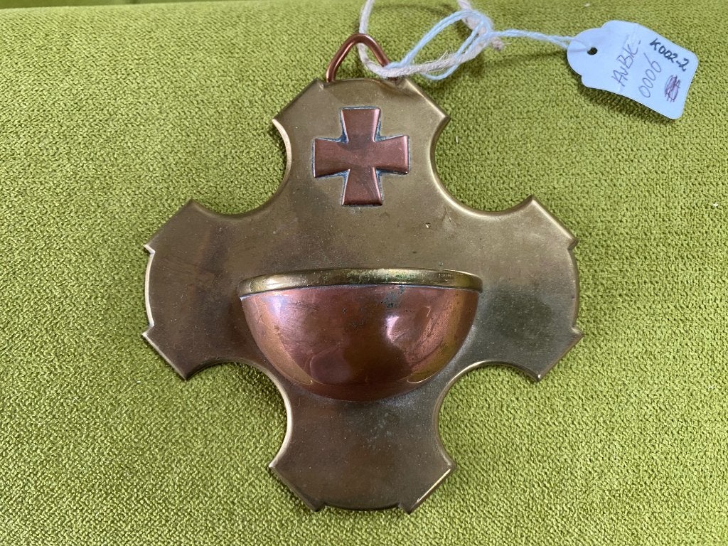 Wand-wijwaterbakje uit het klooster, Ophalen of Verzenden