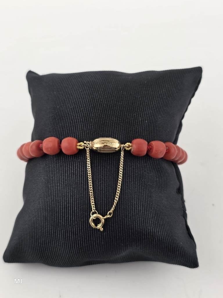 Bloedkoralen armband met gouden slot                    D149, Sieraden, Tassen en Uiterlijk, Antieke sieraden, Ketting, Overige materialen