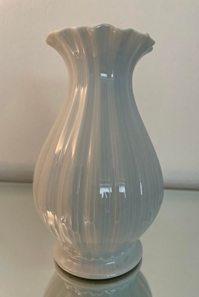 Witte Royal Tettau bavaria Germany vaas, ruim 15 cm hoog, Ophalen