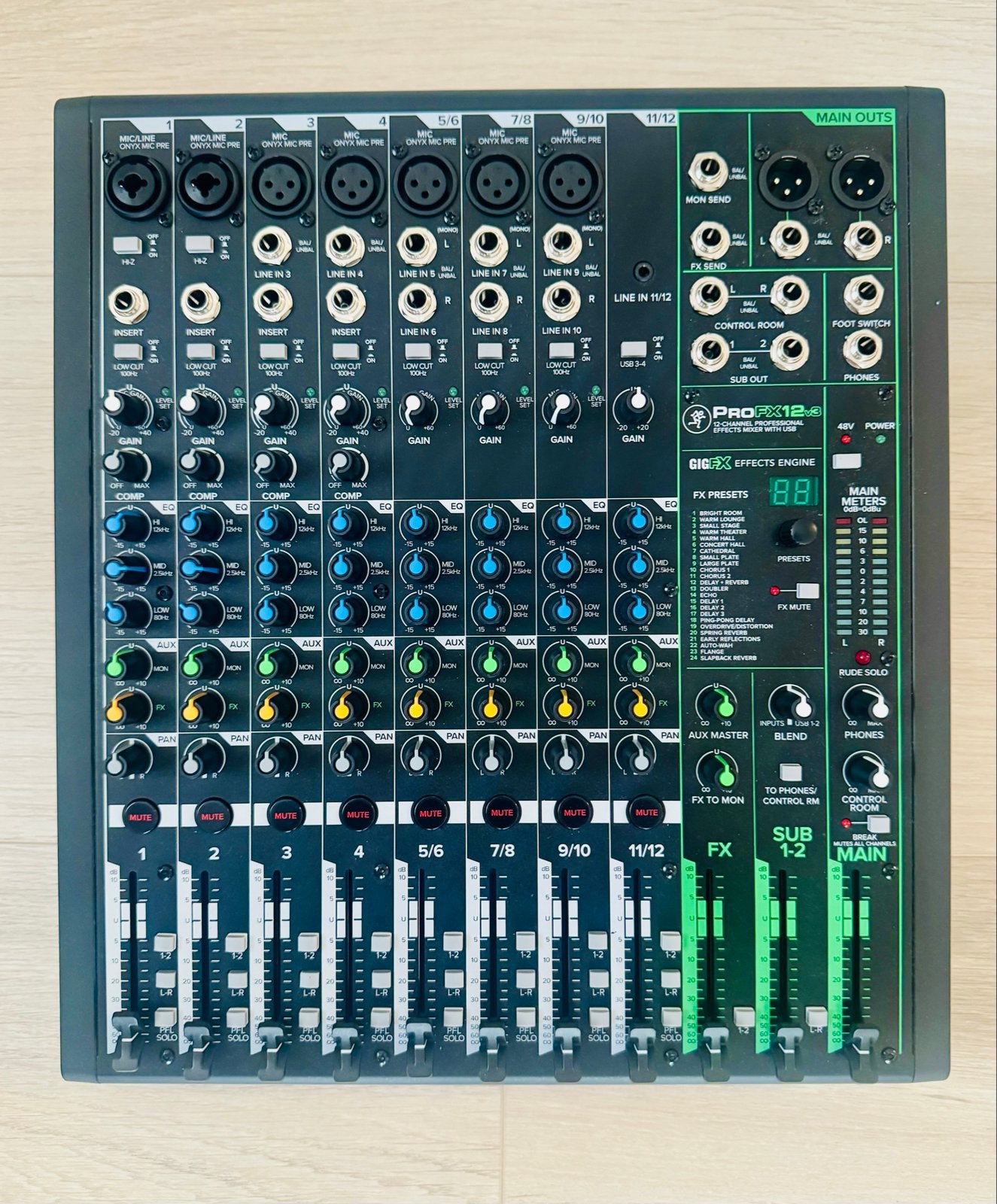 Mackie ProFX12v3 Professionele Mixer met USB, Ophalen, Mackie, Mackie, Microfooningang