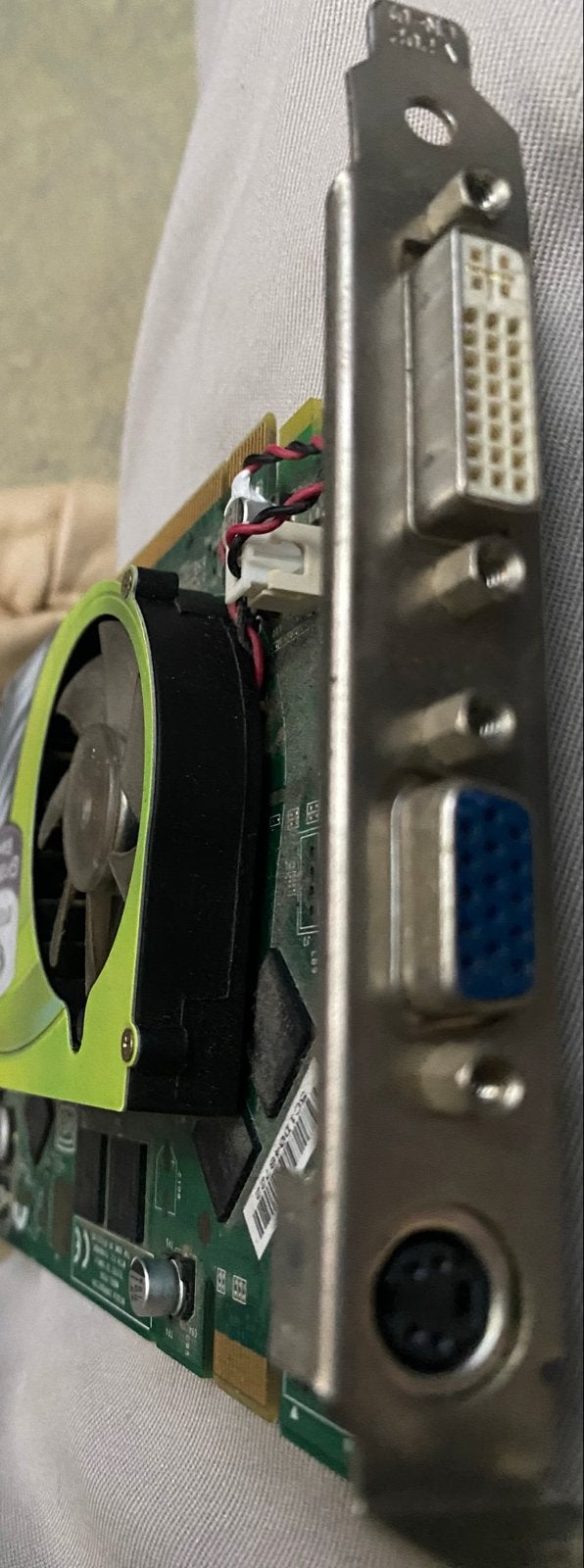 Nvidia GeForce hd6450 r230 videokaart dvi s-video vga, Gebruikt, PCI-Express 2, Overige soorten, Ophalen of Verzenden
