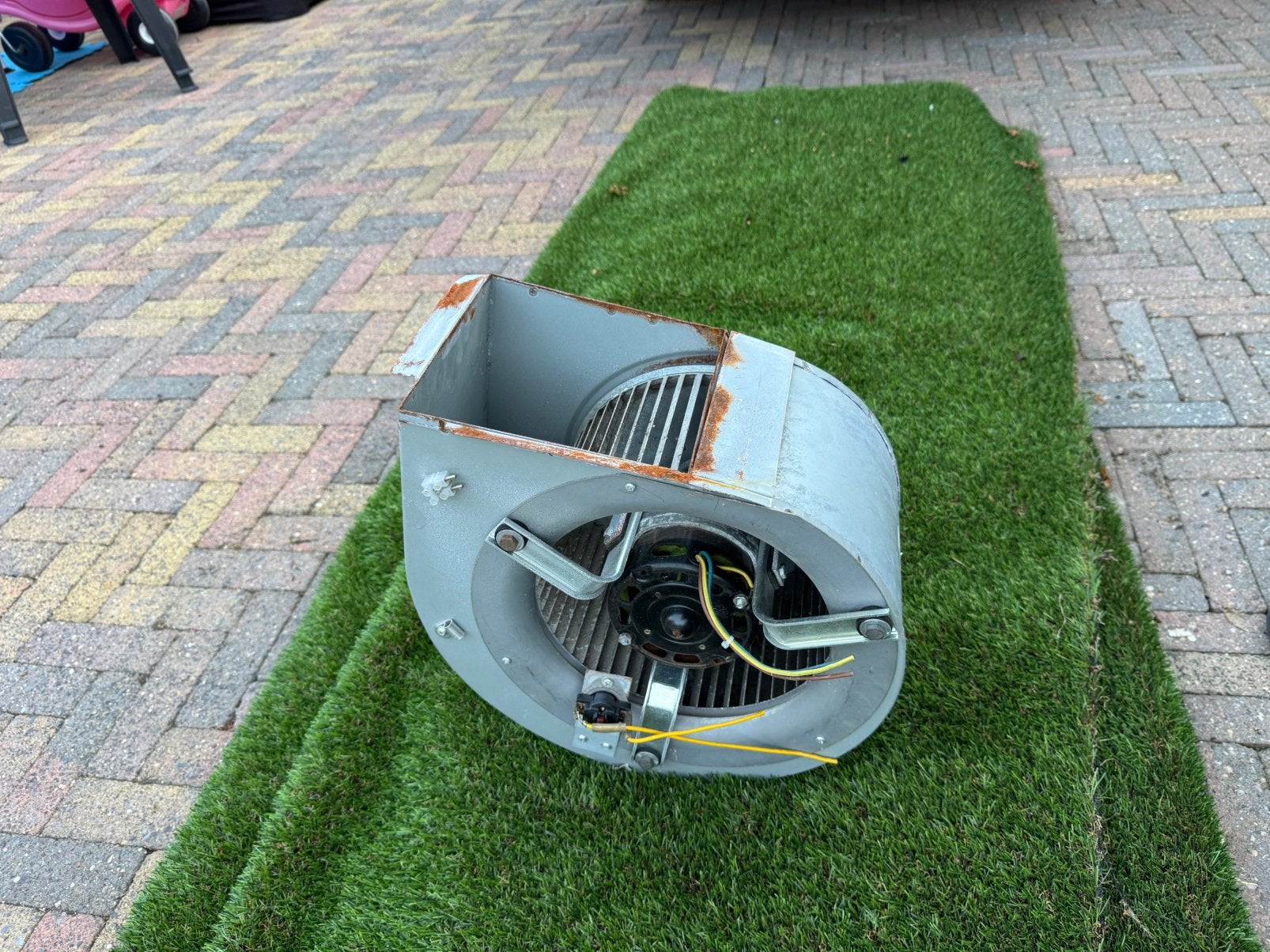 3x centrifugaalventilator (slakkenhuisventilator), Ophalen, Zo goed als nieuw, Ventilator