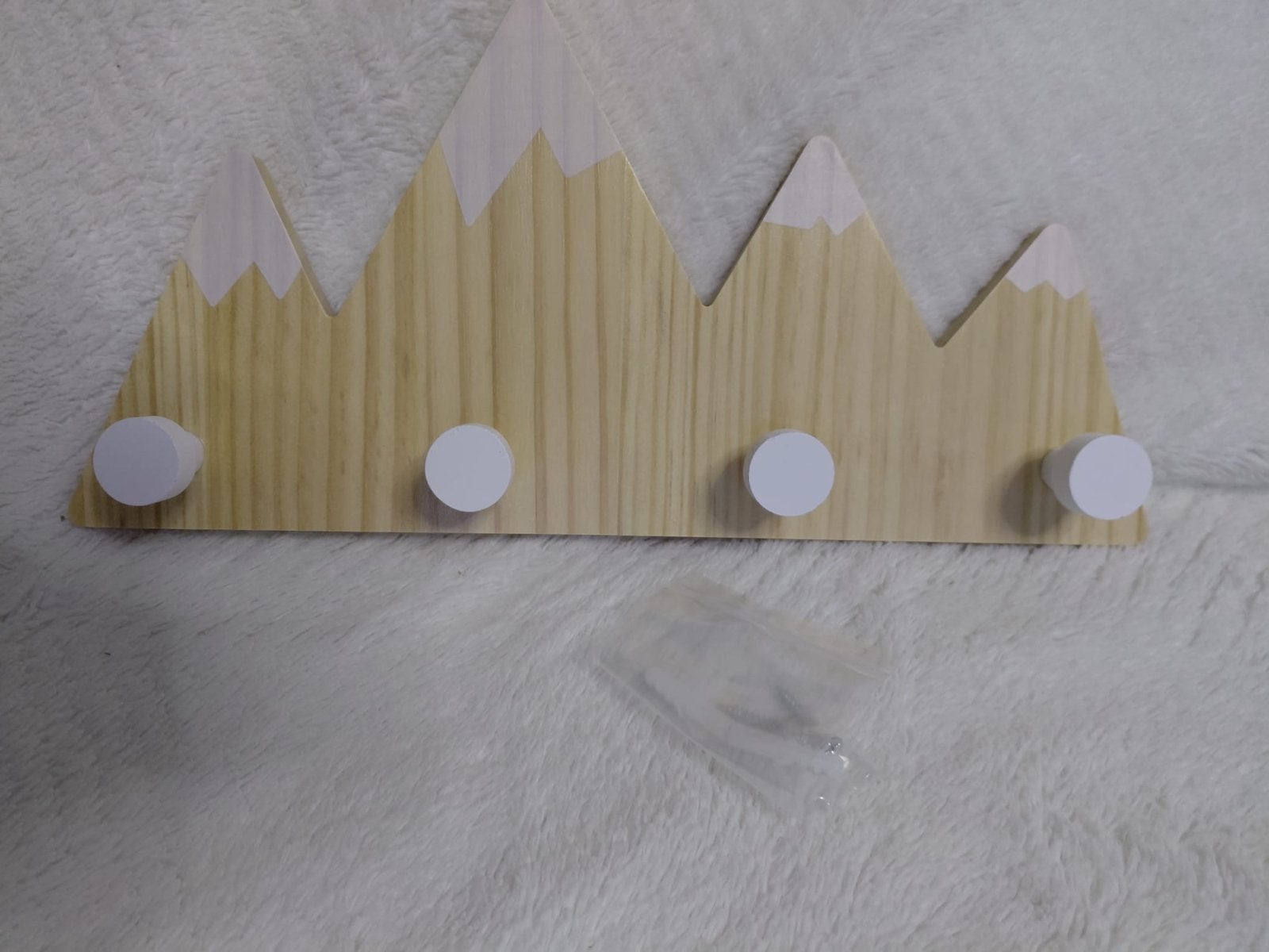 Nieuwe Relaxdays Kinderkapstok Bergdesign 35x17x4 cm, Huis en Inrichting, Nieuw, Ophalen of Verzenden, Minder dan 100 cm, Kinderkapstok