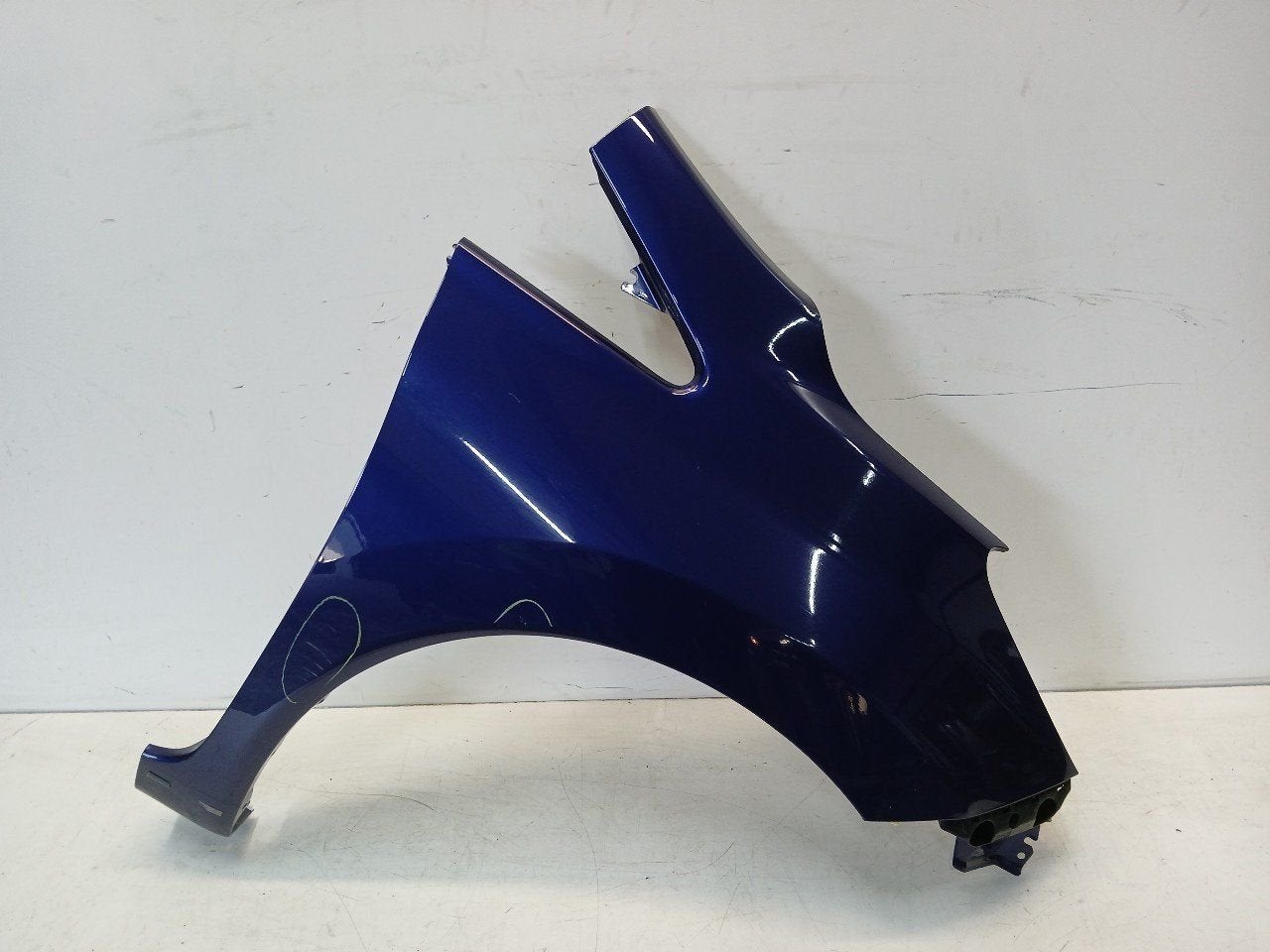 Spatbord rechts voor Nissan Note, Onderdelen@venauto.nl, Van der Ven Autorecycling B.V., Gebruikt, Ettenseweg 76, 4706 PB Roosendaal, The Netherlands