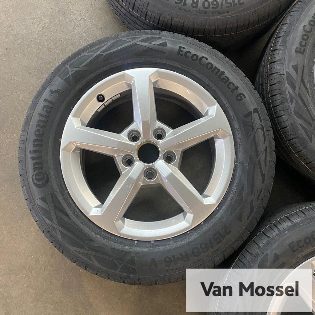 Audi Q2 Continental Eco Contact 6 215/60/R16 95V REEDIJK, -, Banden en Velgen, Ophalen of Verzenden, Zomerbanden