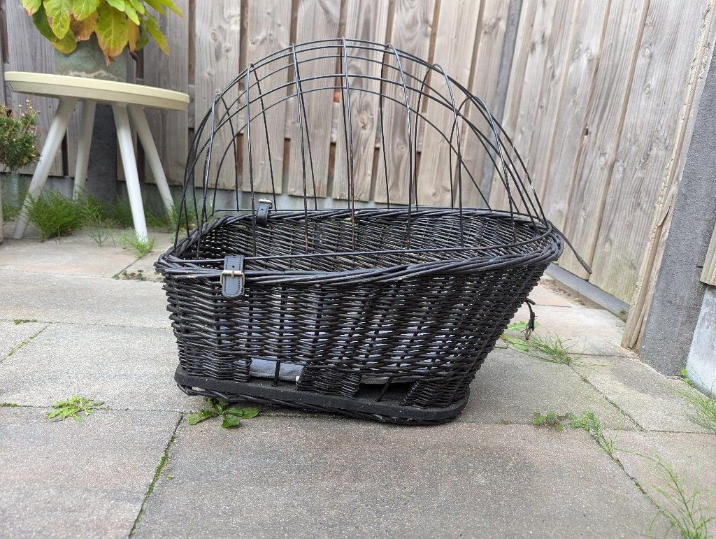 Rieten fietsmand voor hond, Ophalen, Gebruikt, Fietsmand