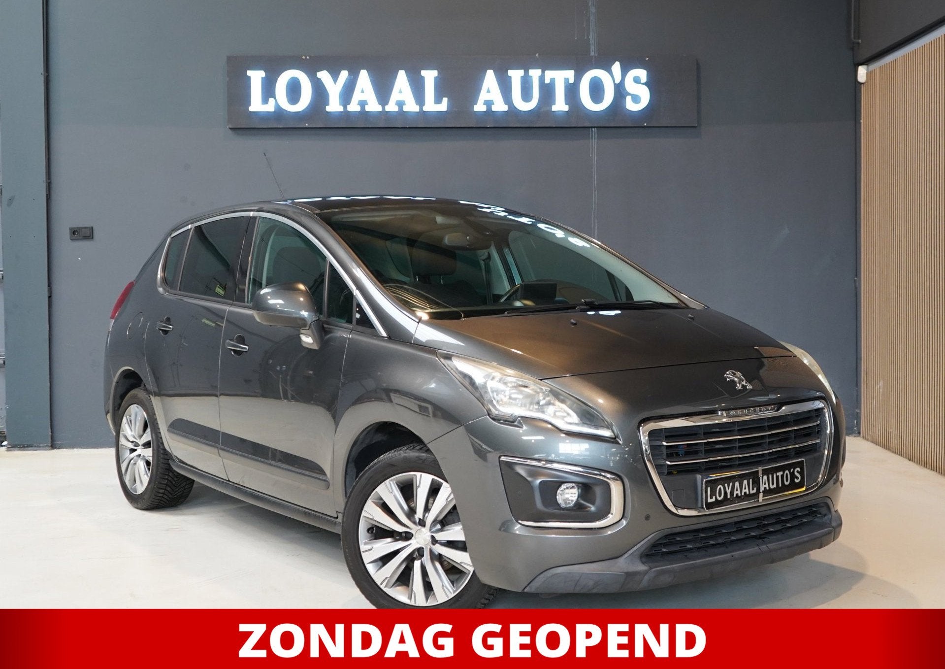 Peugeot 3008 1.2 PureTech Allure | PANODAK | NAVI | CRUISE |, Voorwielaandrijving, Stof, Gebruikt, 1199 cc