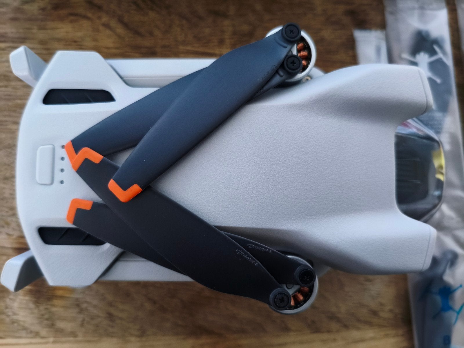DJI Mini 3 Fly More Combo + RC Controller | Nooit gevlogen, Ophalen of Verzenden, Nieuw