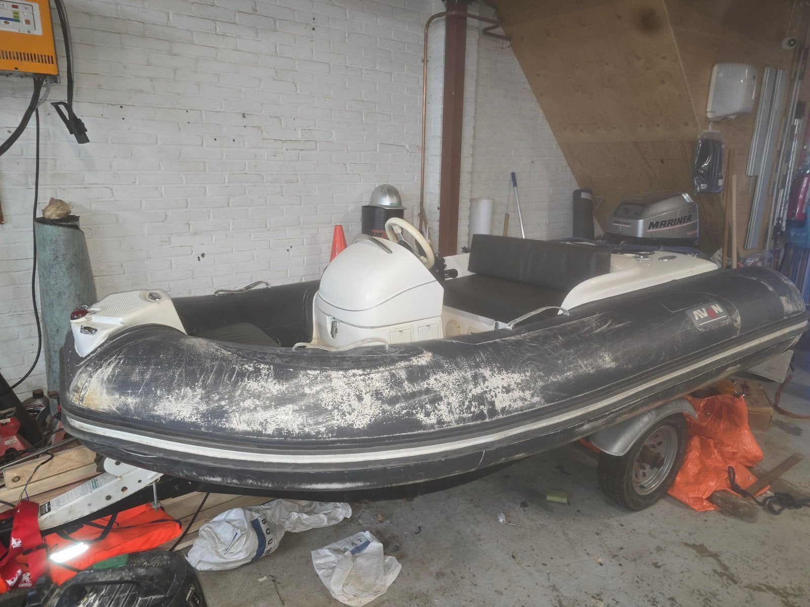 Avon console bootje 3.20 meter opknapper, Ophalen, Avon