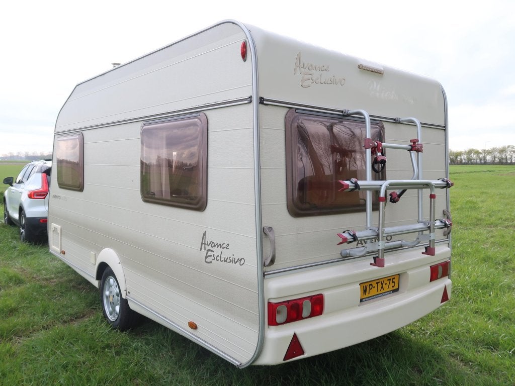 Avento Avance Esclusivo 420 TD / voortent, Dwarsbed, Avento, Bedrijf, Treinzit