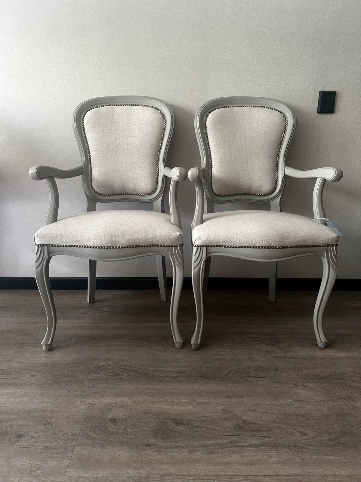Twee mooi gerestylde stoelen eetkamerstoelen beige taupe 2, Ophalen, Twee, Overige kleuren, Klassiek brocante japandi