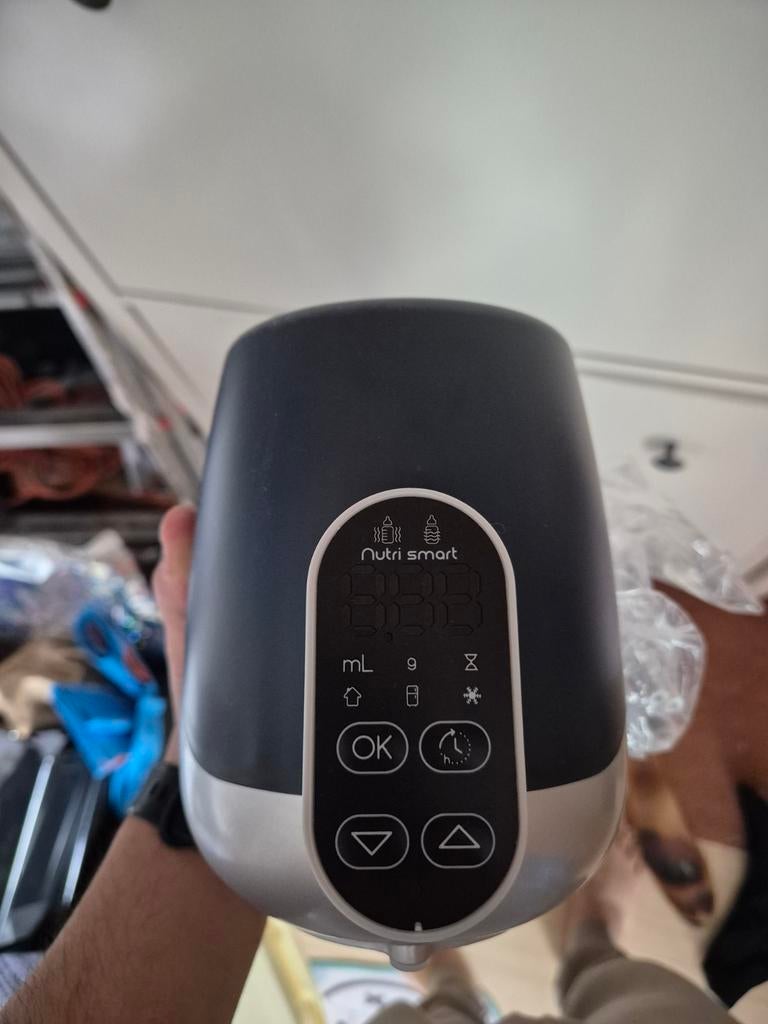 Nutri Smart Babymoov Flessenwarmer + Auto Oplaadmogelijkheid, Ophalen of Verzenden, Gebruikt, Flessen- of potjesverwarmer