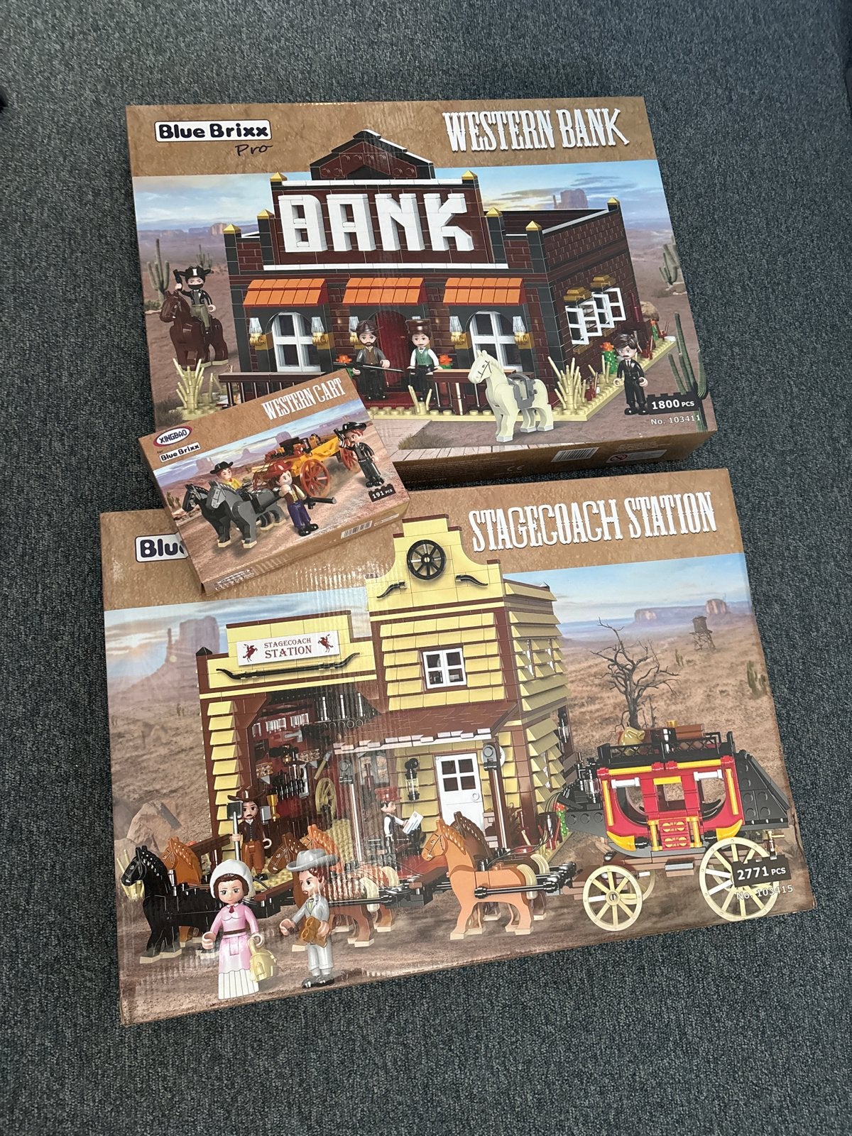Blue Brixx Pro Western Sets: Bank & Stagecoach Station, Ophalen of Verzenden, Nieuw, Overige merken