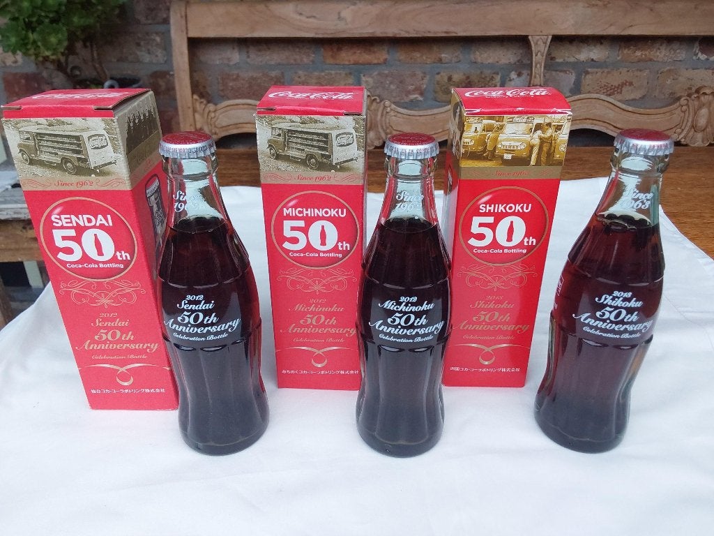 Coca-Cola Flessen 3x Beperkte oplage JAPAN, Ophalen of Verzenden, Nieuw, Gebruiksvoorwerp
