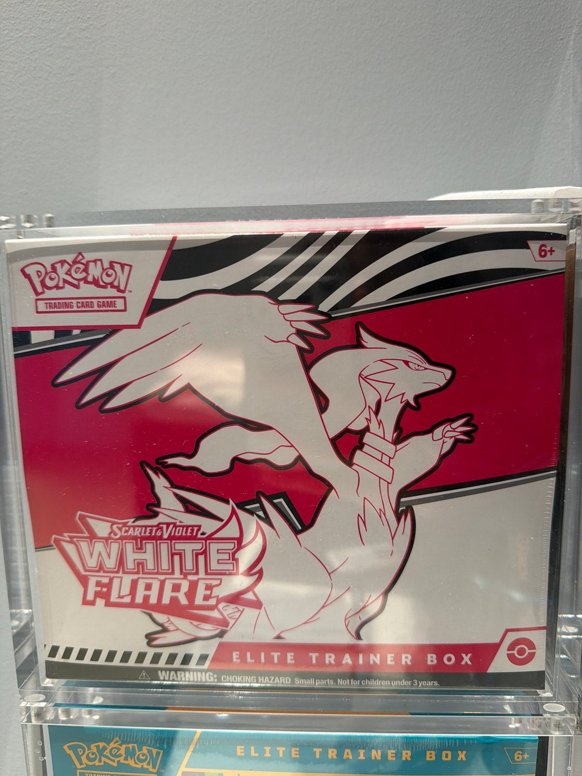 Pokémon Scarlet & Violet White Flare Elite Trainer Box, Ophalen of Verzenden, Nieuw, Overige typen