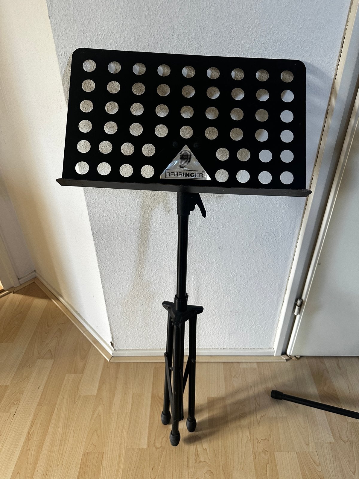 Muziekstandaard, microfoonstandaard en twee gitaarhaken, Muziek en Instrumenten, Ophalen, Gebruikt, Muziekstandaard, Gitaar