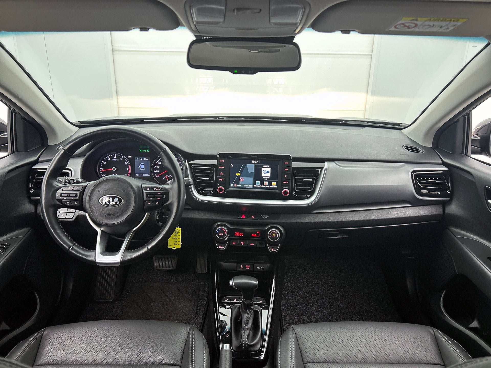 Kia Stonic -1.4 MPi Executive Line // DEALER ONDERHOUDEN //, Gebruikt, 4 cilinders, Leder, Bedrijf