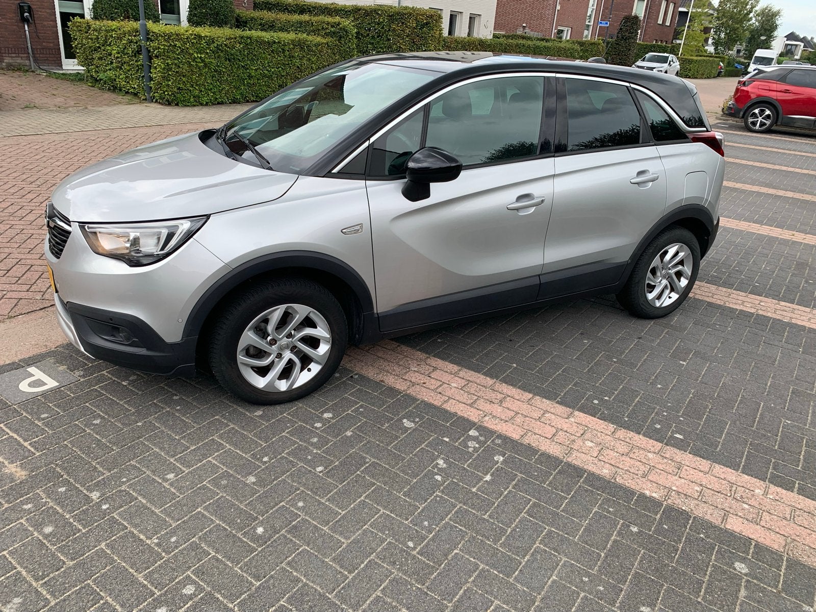 Opel Crossland X 1.2 Turbo 110pk Start/stop Aut 2018 Grijs, 840 kg, Zwart, Leder en Stof, 3 cilinders