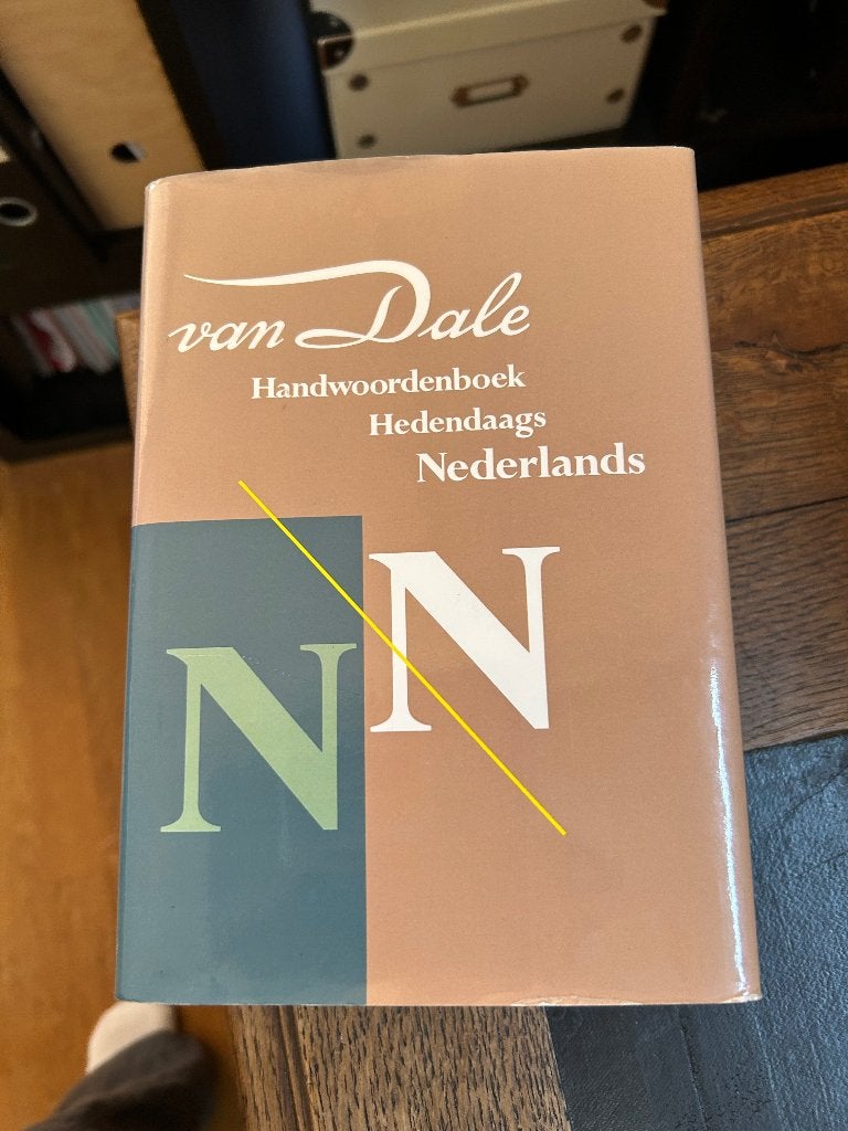 van Dale woordenboek Nederlands, Gelezen, Van Dale, Nederlands, Ophalen of Verzenden