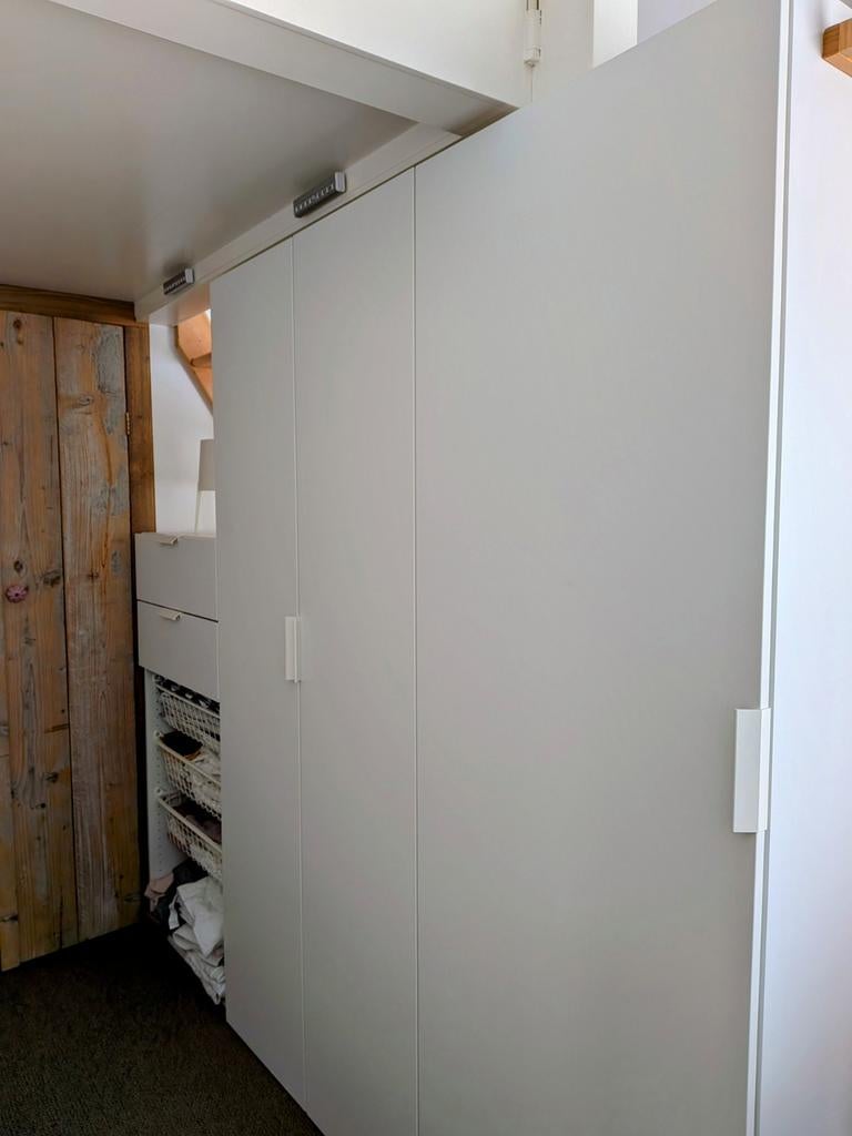 IKEA PLATSA kledingkast in uitstekende staat, Huis en Inrichting, Ophalen, Met klep(pen), 50 tot 100 cm, Zo goed als nieuw