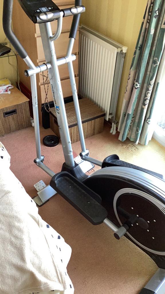 Crosstrainer, Sport en Fitness, Overige materialen, Ophalen of Verzenden, Zo goed als nieuw, Rug