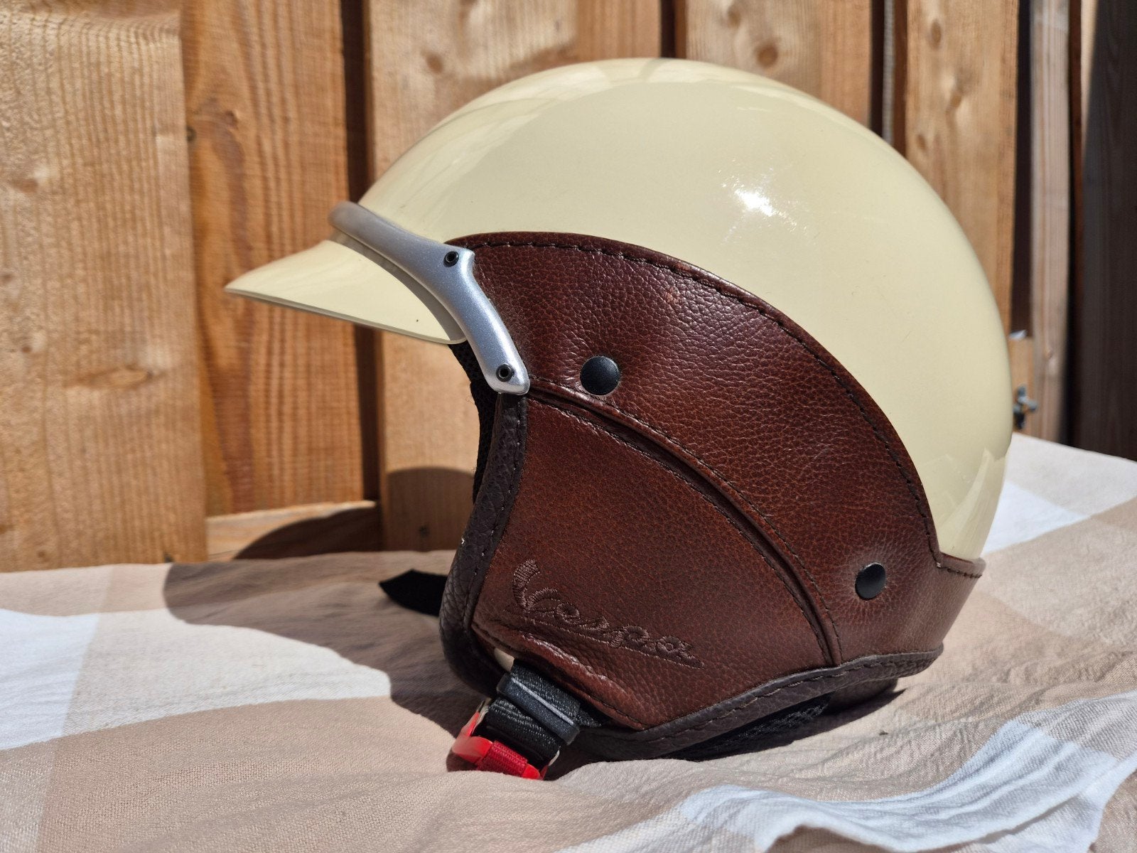 Vespa Helm Handgemaakt Italië - Beige met Bruin Leer, Fietsen en Brommers, Brommerhelmen, Ophalen of Verzenden, Gebruikt, Medium