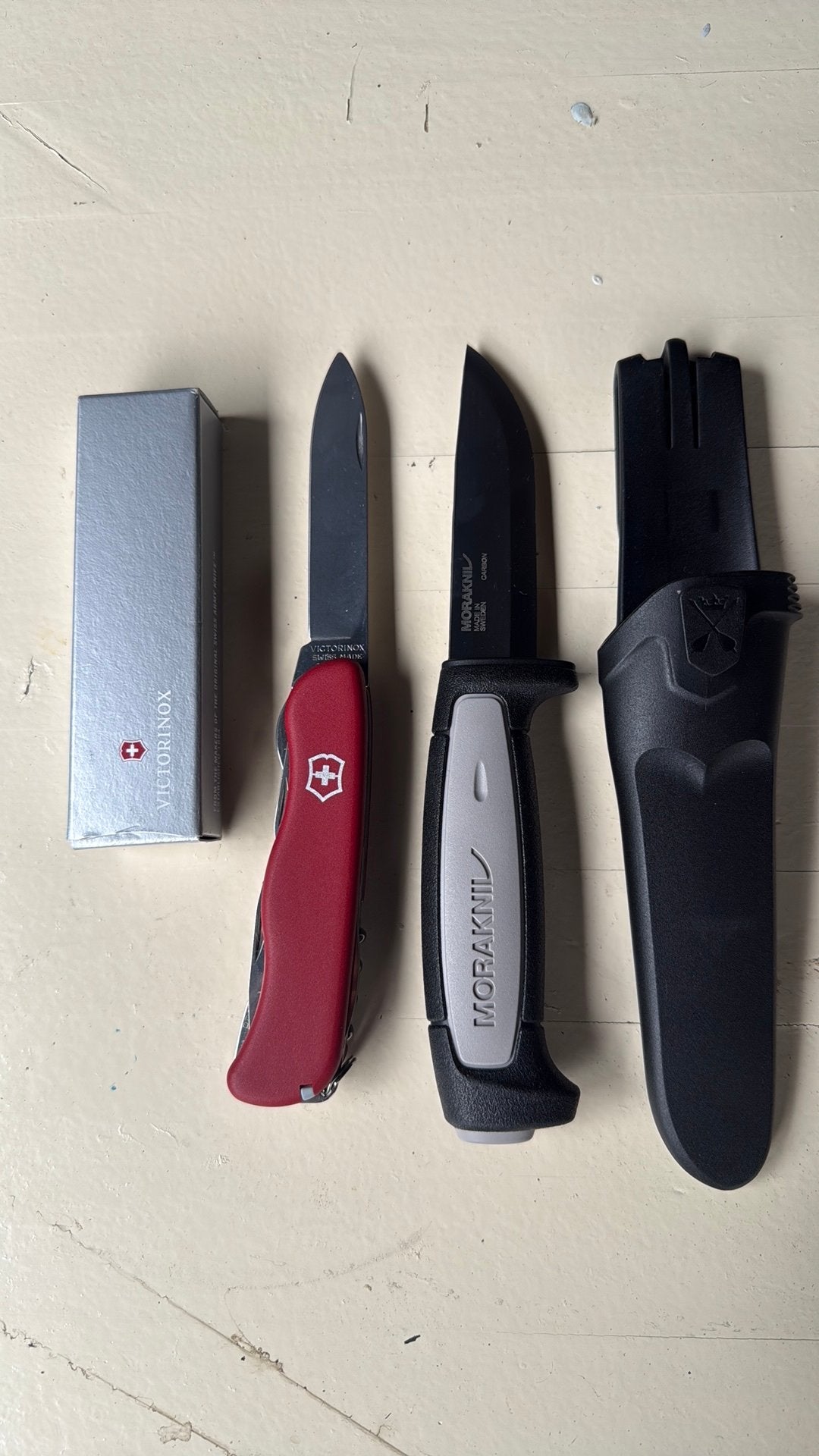 Victorinox Forester an Mora Pro Robust, Caravans en Kamperen, Ophalen of Verzenden, Nieuw