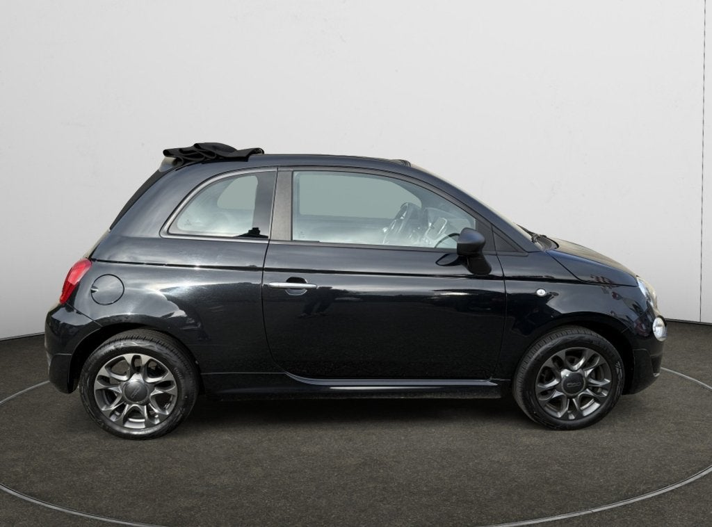Fiat 500 1.0 Hybrid Sport Cabrio (bj 2022), Auto's, Fiat, Gebruikt, Euro 6, 4 stoelen, Zwart