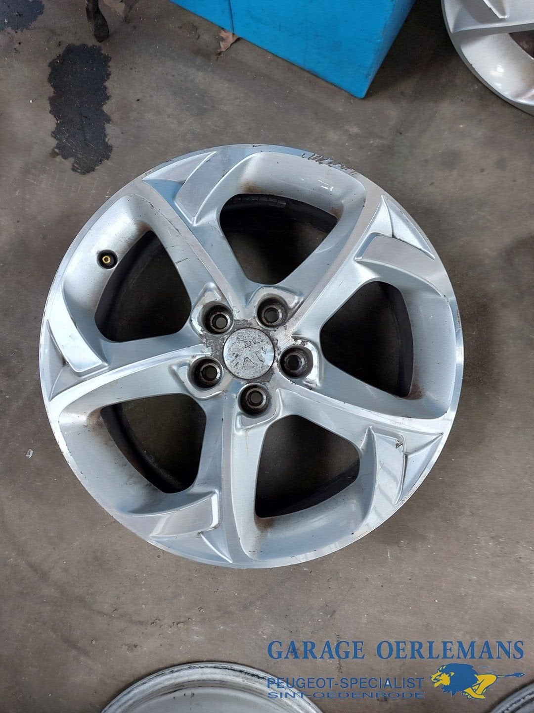 lichtmetalen velg 17 inch peugeot 508 sw 1.6 thp 9671401677, Gebruikt, -, -, ARN erkend