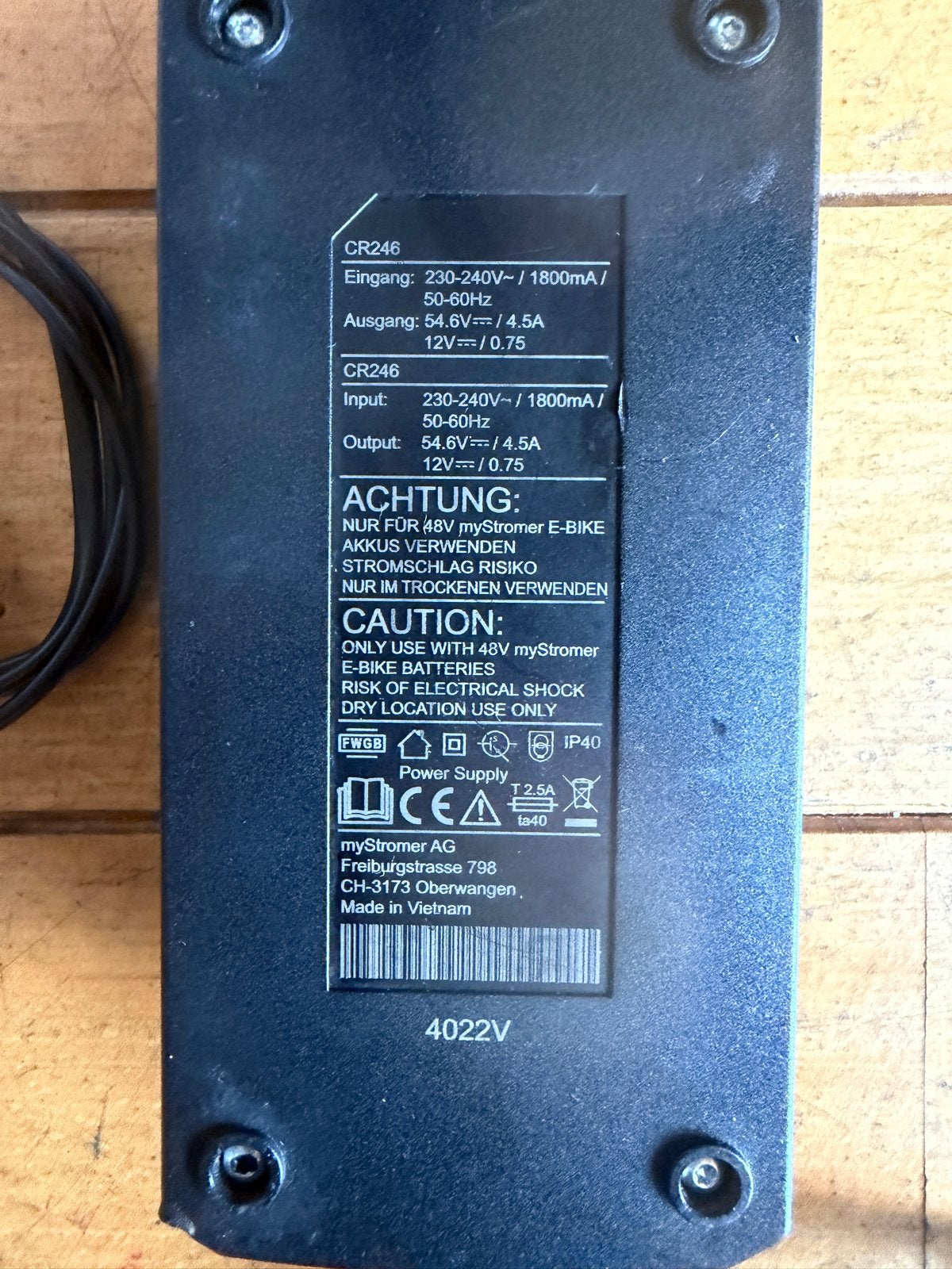 myStromer E-Bike Oplader 48V (CR246), Fietsen en Brommers, Ophalen of Verzenden, Gebruikt