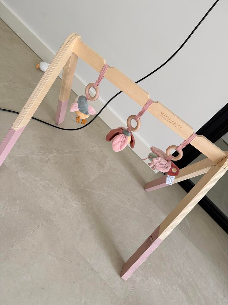 Little Dutch Babygym Roze Hout met Speeltjes, Kinderen en Baby's, Speelgoed | Babyspeelgoed, Ophalen, Zo goed als nieuw, Babygym