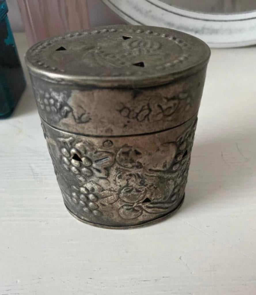 Zilveren potpourri doosje, Antiek en Kunst, Ophalen of Verzenden, Zilver
