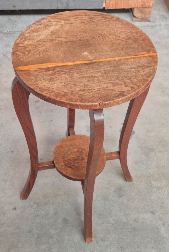 MOET WEG! Houten tafel - 65 cm (H) 35 cm (diameter), Antiek en Kunst, Antiek | Meubels | Tafels, Ophalen