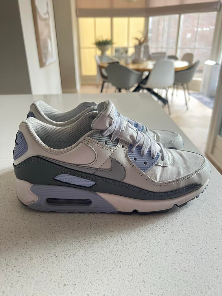 Nike Air Max - Maat 40,5 met elastische veters, Kleding | Dames, Schoenen, Overige kleuren, Ophalen of Verzenden, Sneakers of Gympen