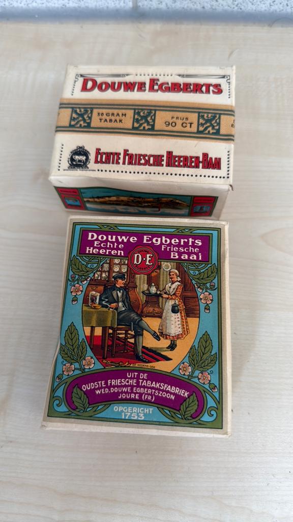 Vintage Douwe Egberts Tabaksdozen - Zeldzaam, Ophalen of Verzenden, Gebruikt, Tabaksdoos of Verpakking