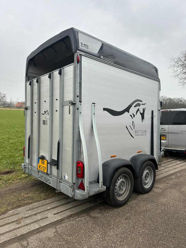 Sirius 2 paards trailer nette staat !!!, Ophalen of Verzenden, Gebruikt, Aluminium